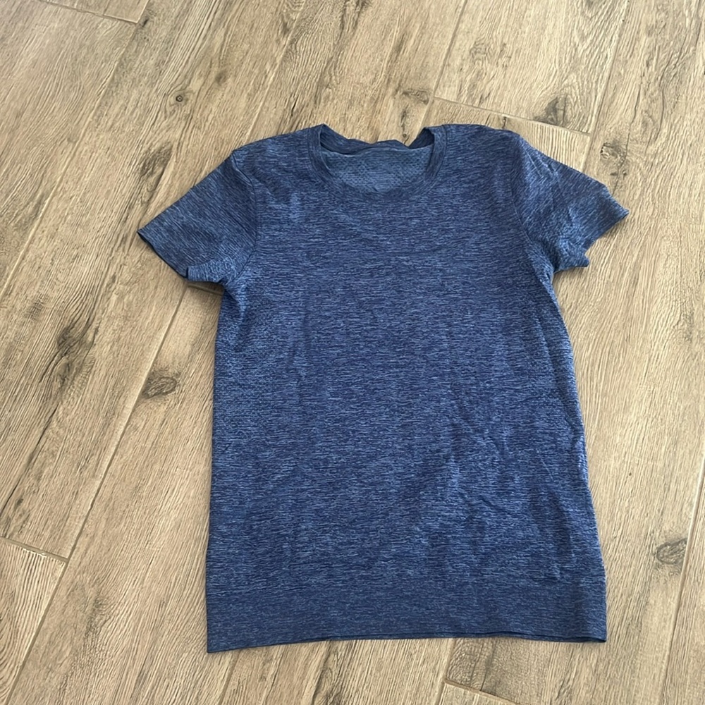 Lululemon Swiftly Tech Short-Sleeve 2.0 Hip Length